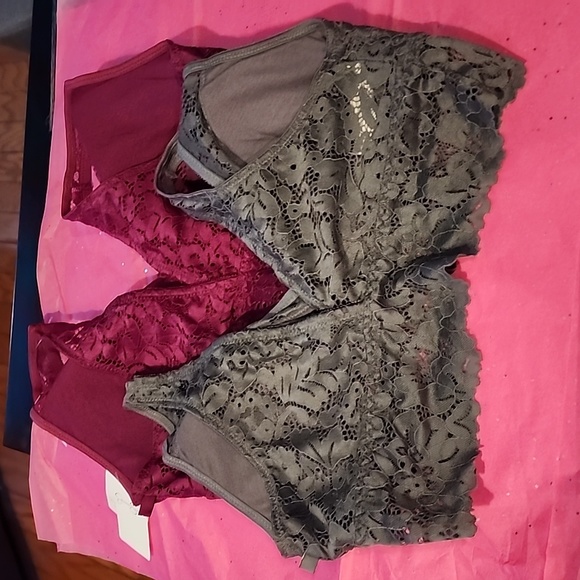 Two Jessica Simpson Bralettes - Picture 6 of 9